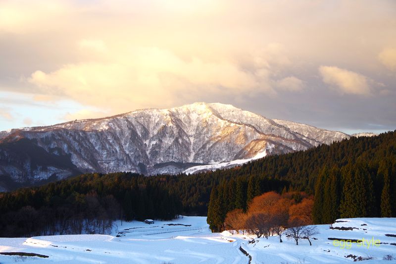 少しの時間経過で雰囲気を変えるのが冬の山だ