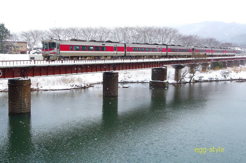 はまかぜ1号 鳥取行　5400馬力でフル加速を始めた　数少ない定期6連特急