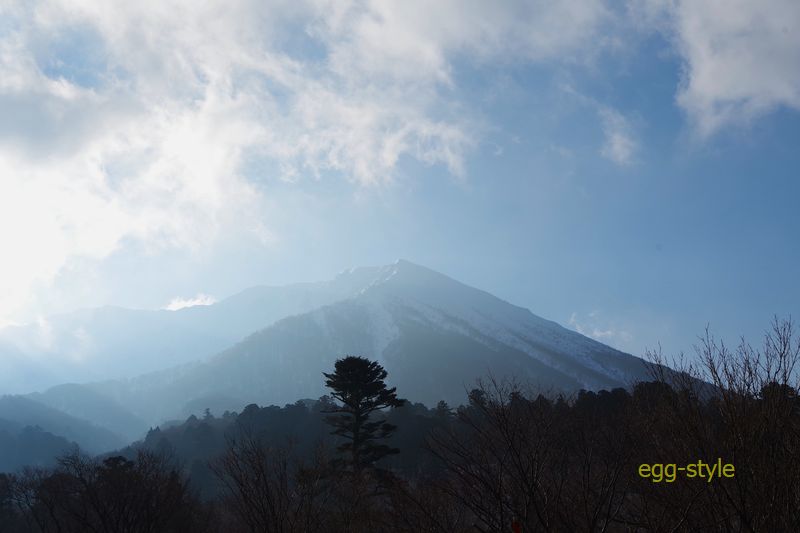 ずっと雲の中の大山が一瞬姿を見せた　今日はこの時だけだった