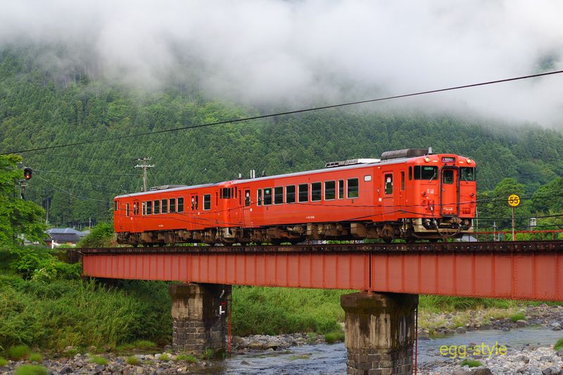 221D キハ40-2046/41-2003 下りの一番列車 私の朝一定番ポイント