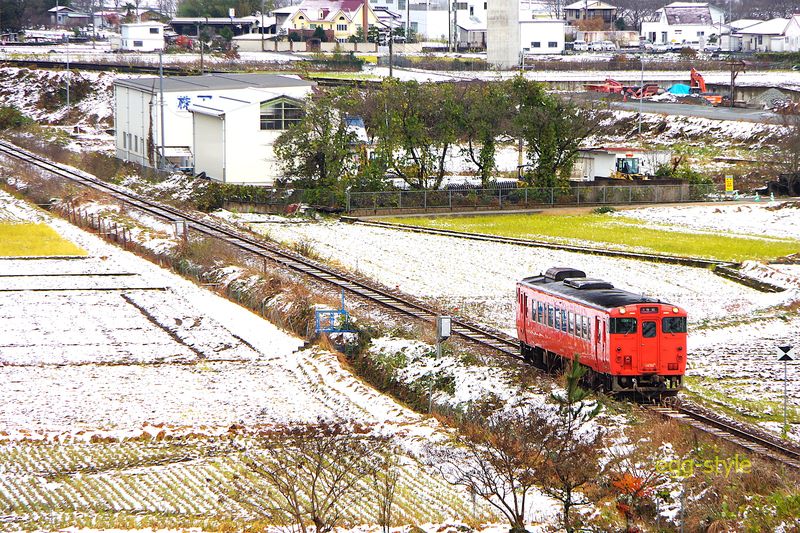 キハ40単機 この俯瞰の場所も良いですが……