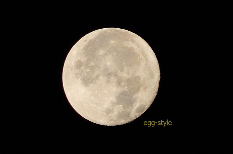 中秋の名月 自身の撮影ですが、いつもこの表だけを見ていたのです