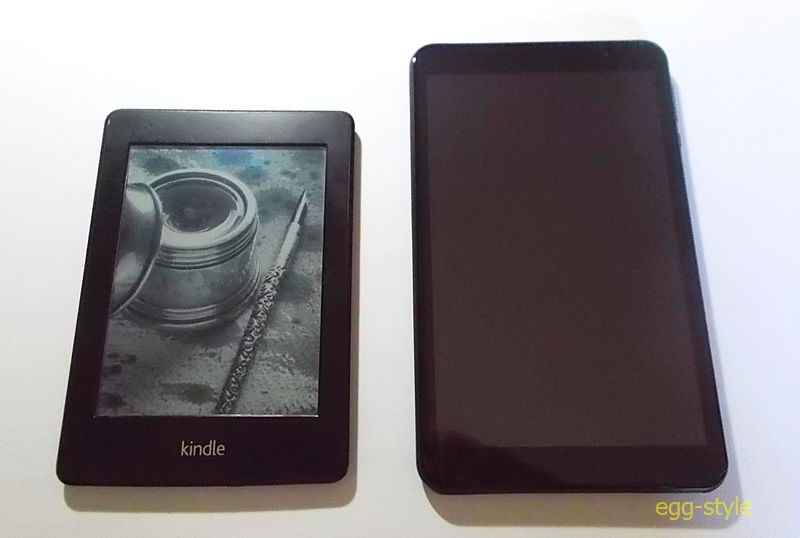 8インチタブレットとKindle 5インチ電子書籍リーダー